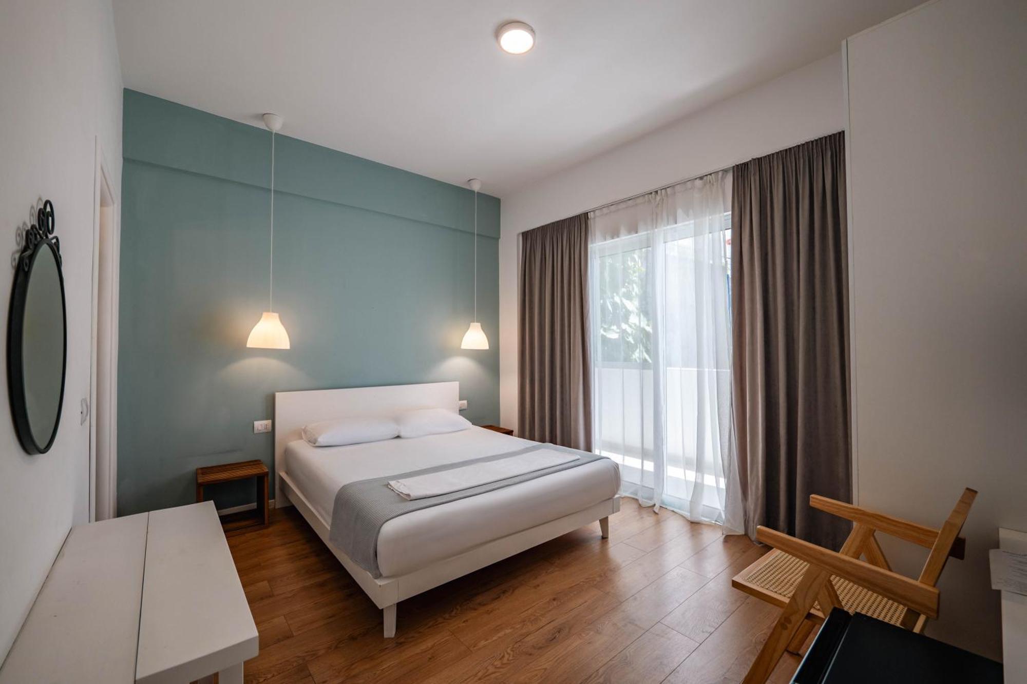 Kanes Boutique Hotel 3*