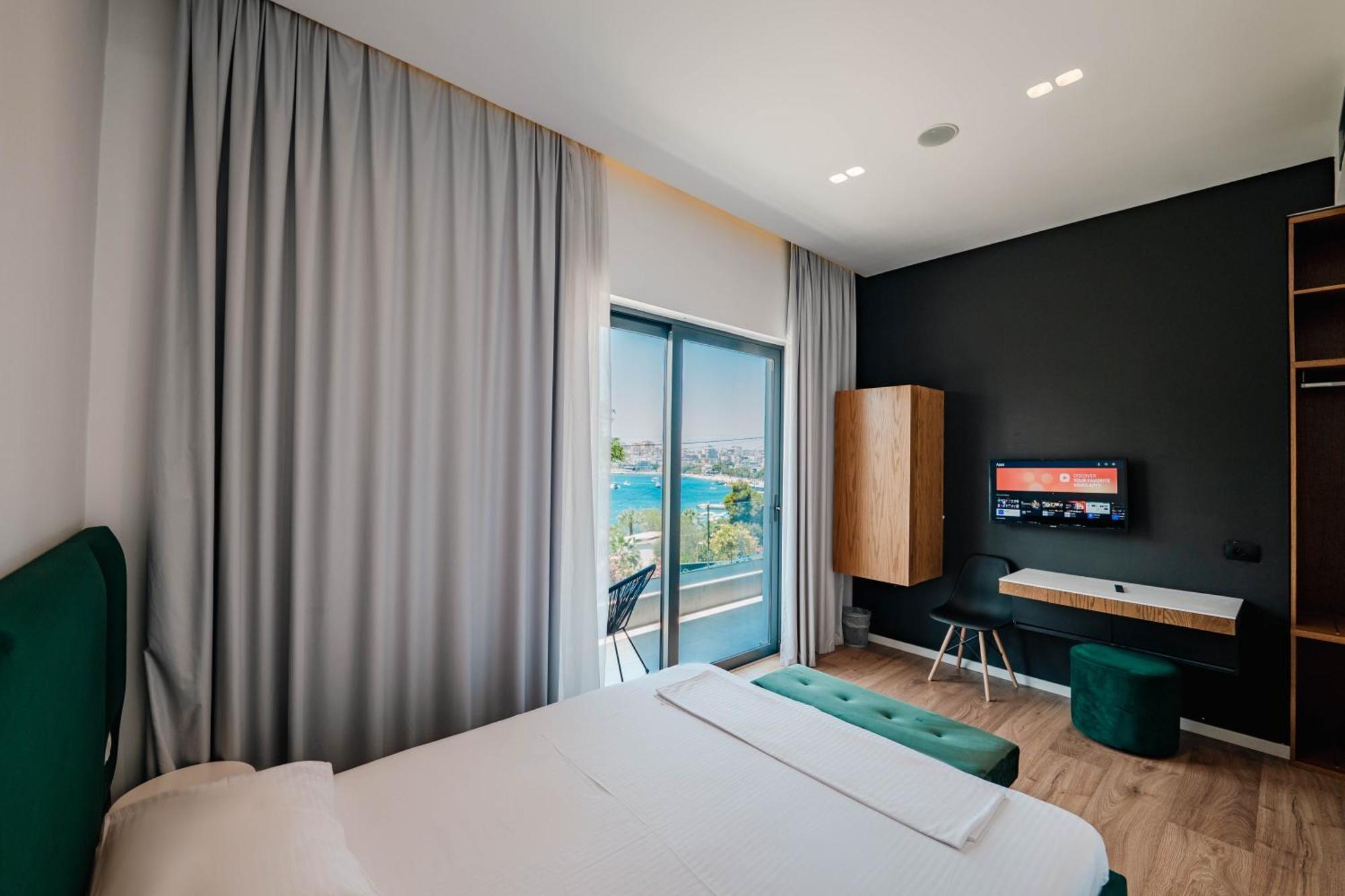 Hotel Kanes Boutique 3*